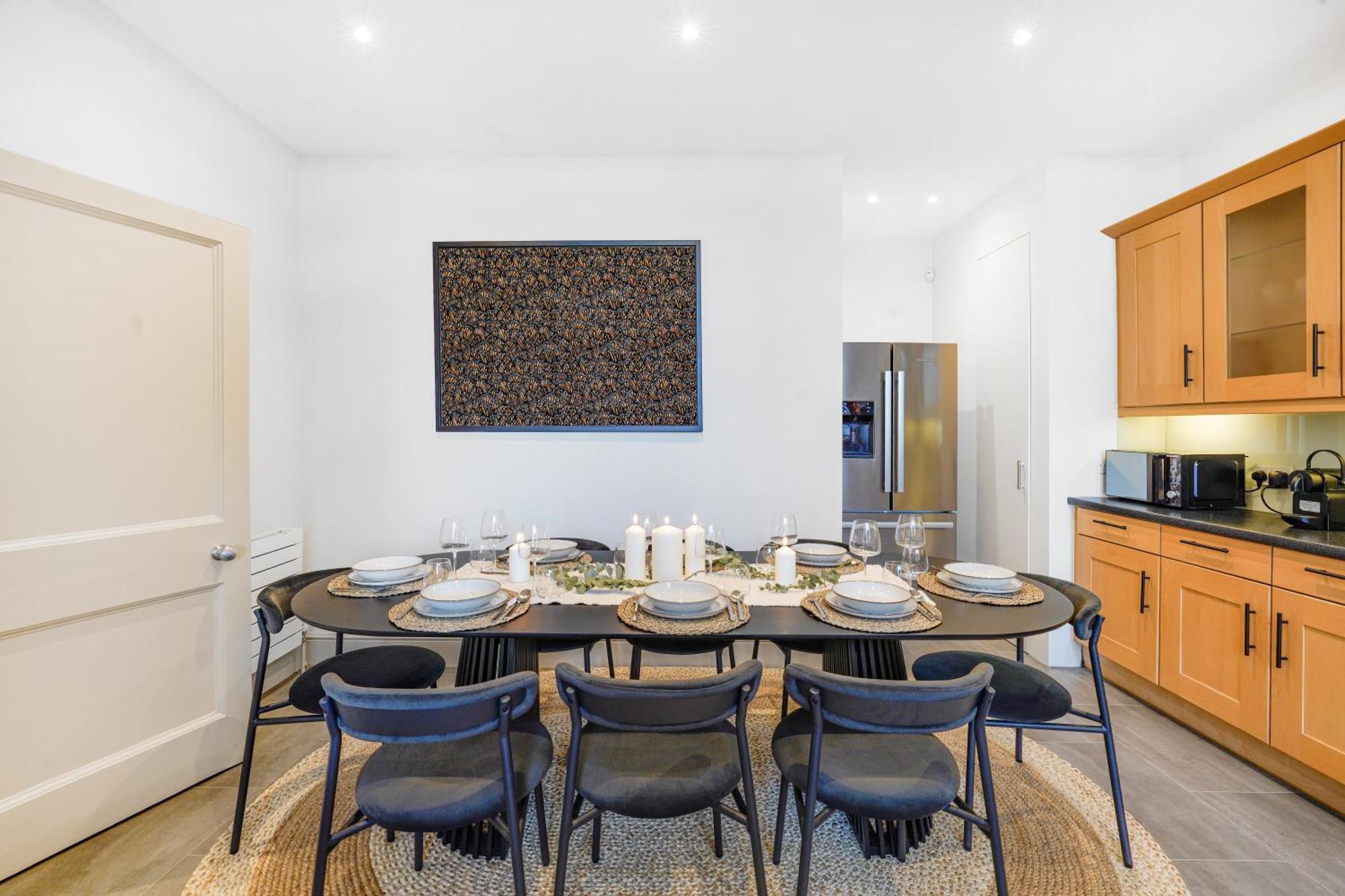 Spacious And Modern 4 Beds Home In Kensington 런던 외부 사진