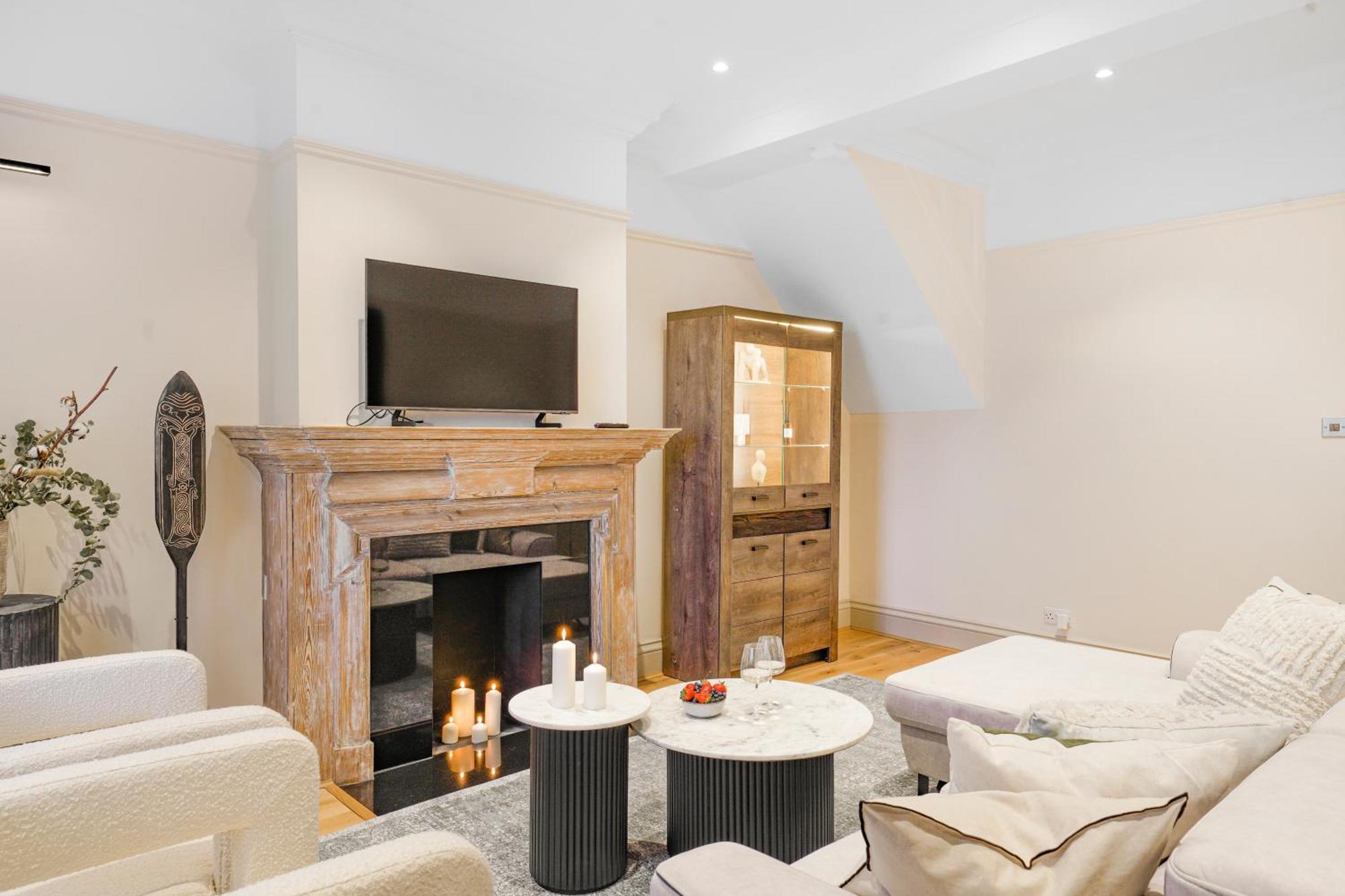 Spacious And Modern 4 Beds Home In Kensington 런던 외부 사진