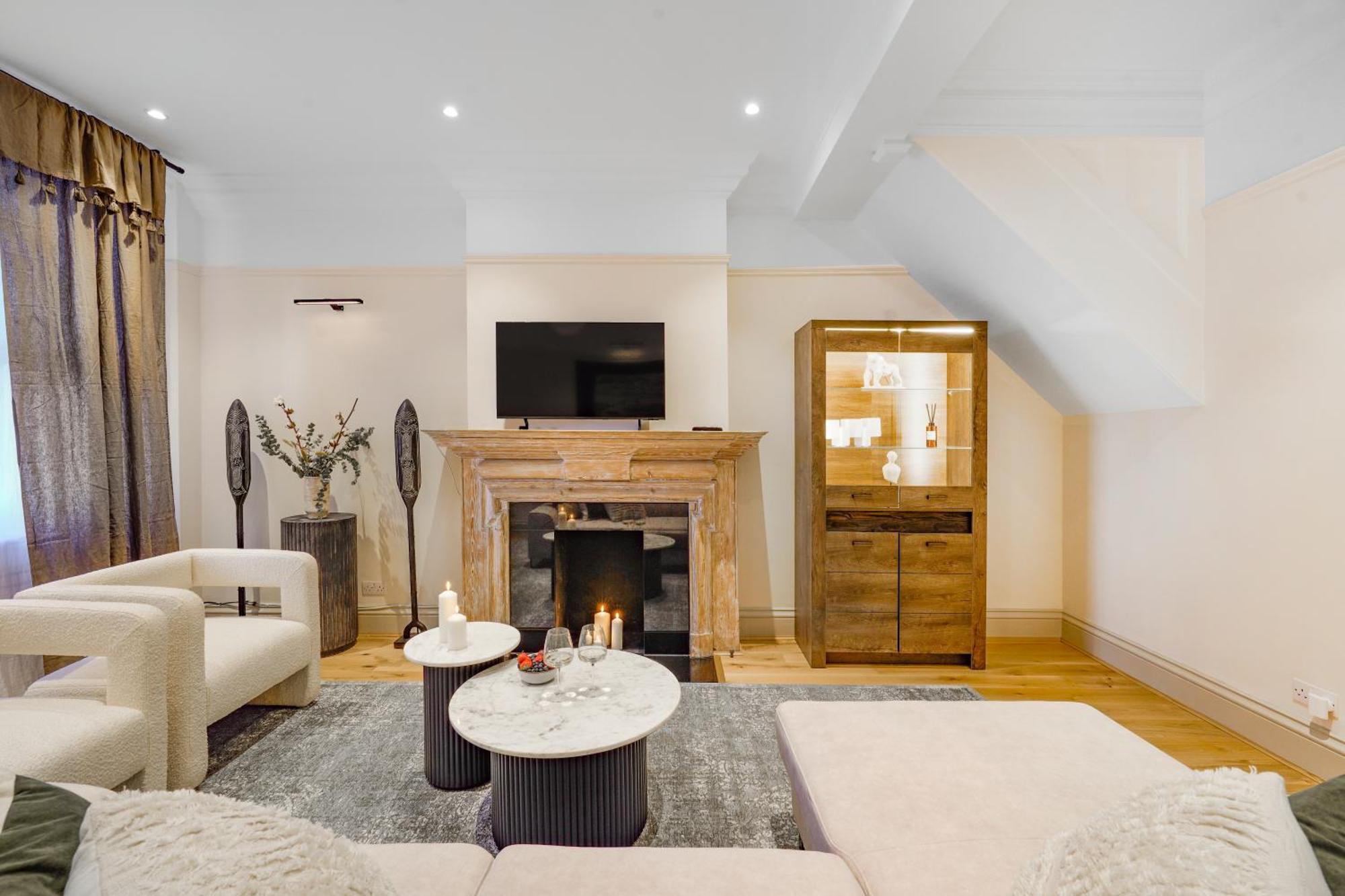Spacious And Modern 4 Beds Home In Kensington 런던 외부 사진